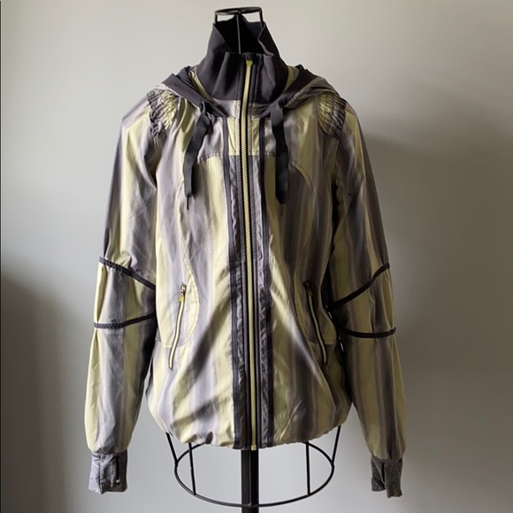 lululemon athletica Jackets & Blazers - Lululemon jacket